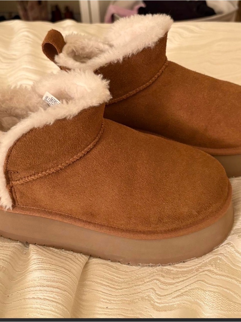 Koolaburra Women's Chestnut Brown Faux Fur Lined Slipper Boot